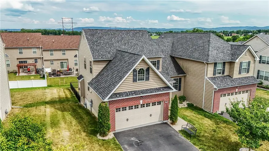 9667 Crescent Lane, Breinigsville, PA 18031 - #2