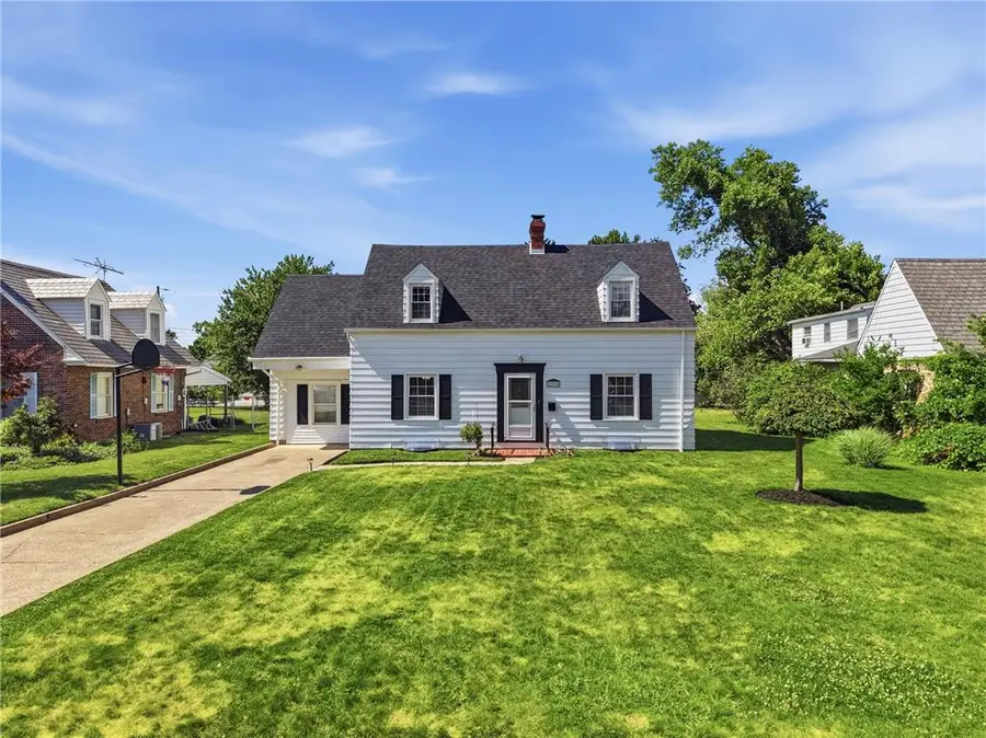 2215 E Pennsylvania Street, Allentown, PA 18109 - #2