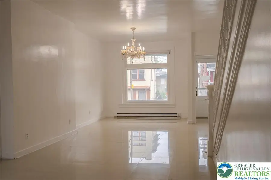 409 W Washington Street, Allentown, PA 18102 - #3