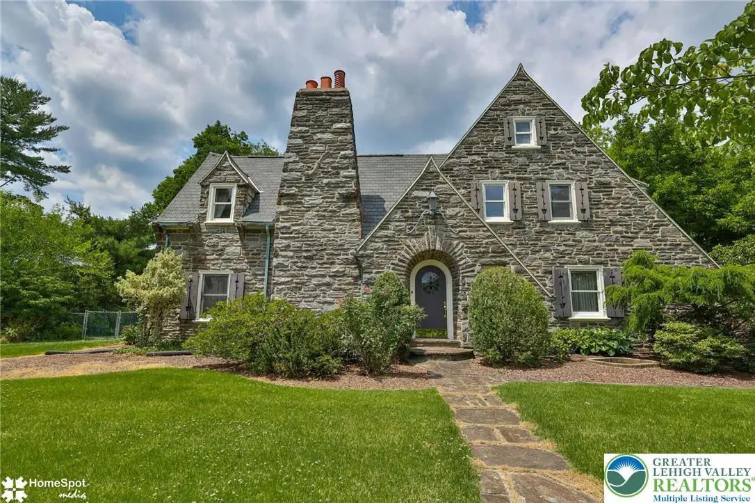 2835 Parkway Boulevard, Allentown, PA 18104 - #1