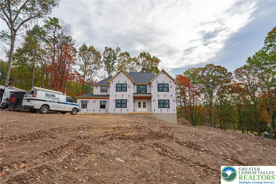 Woods Crossing, Chestnuthill, PA 18322 - #3