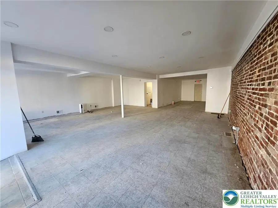 322 Ridge Avenue, Allentown, PA 18102 - #3