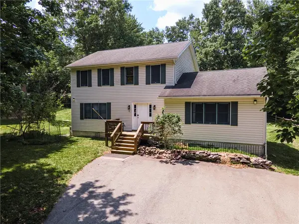 154 Bishop Circle, Penn Forest Twp, PA 18210