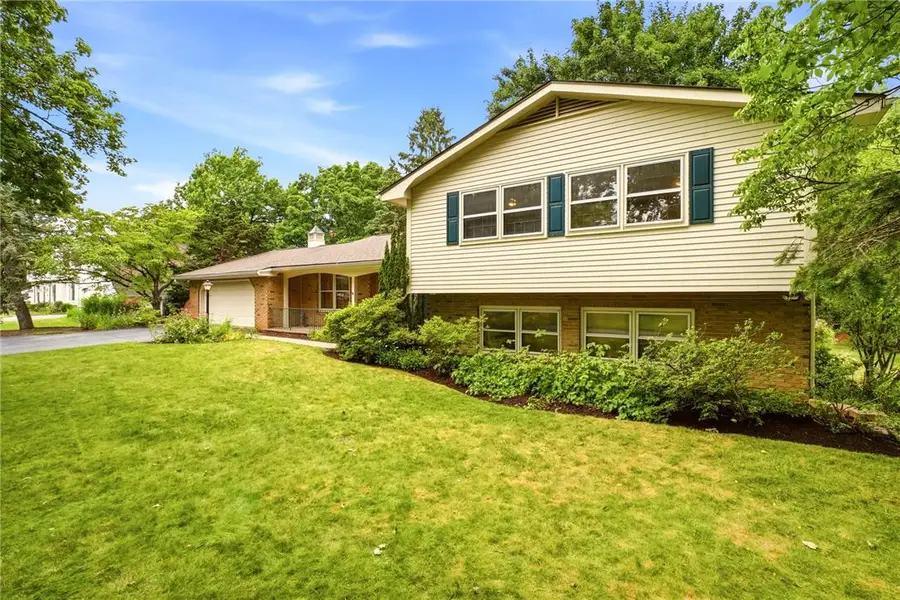 2844 Edgemont Drive, Dorneyville, PA 18103 - #3
