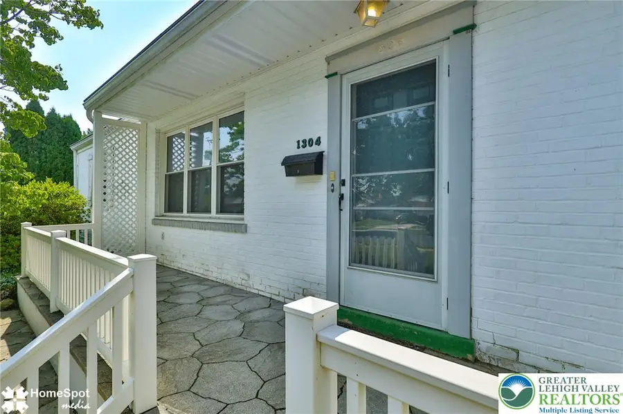 1304 W Wyoming Street, Allentown, PA 18103 - #2