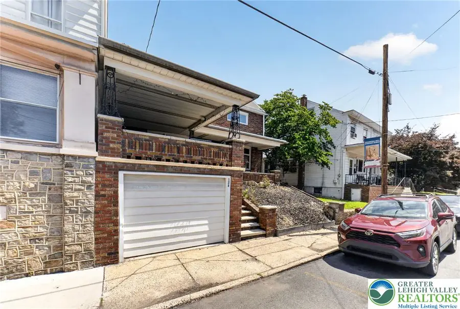 128 North Street, Minersville, PA 17954 - #3