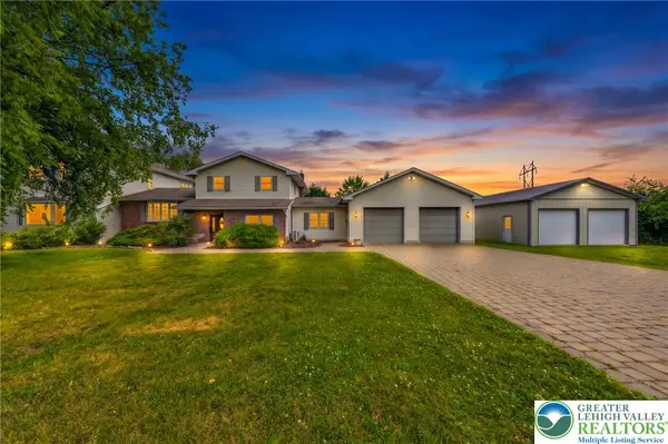 210 Frutchey Court, Upper Mt Bethel Twp, PA 18343