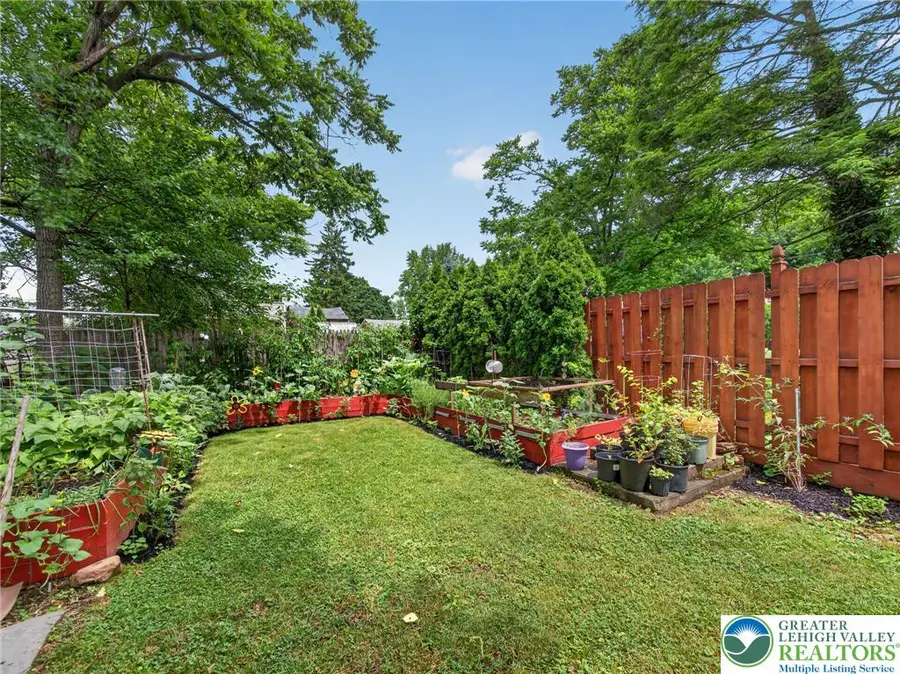425 Ridge Street, Emmaus, PA 18049 - #3