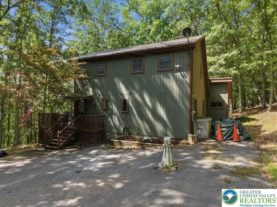 677 Clubhouse Drive, East Stroudsburg, PA 18302 - #2