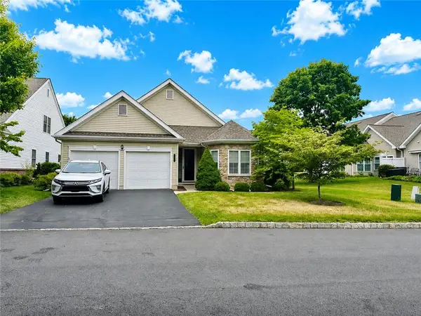 2757 Terrwood Drive E, Macungie Boro, PA 18062