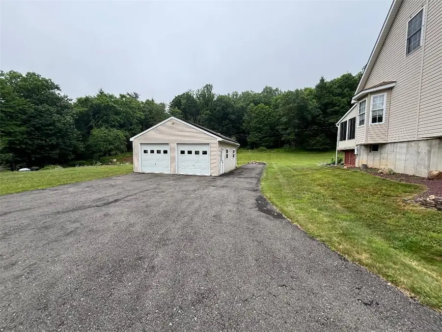 127 Buskirk Lane, Eldred, PA 18353 - #3