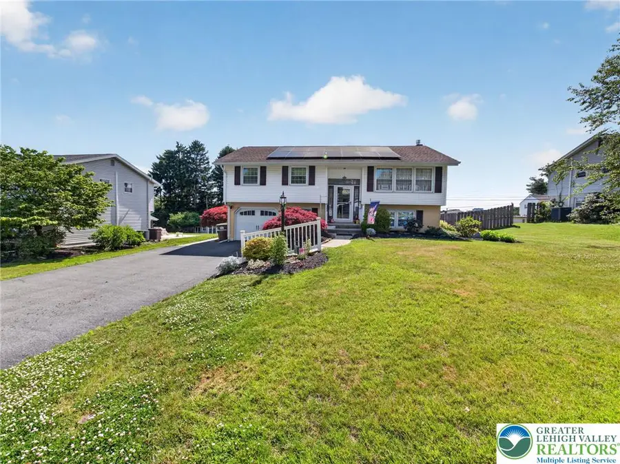 34 S 41st Street, Cetronia, PA 18104 - #2