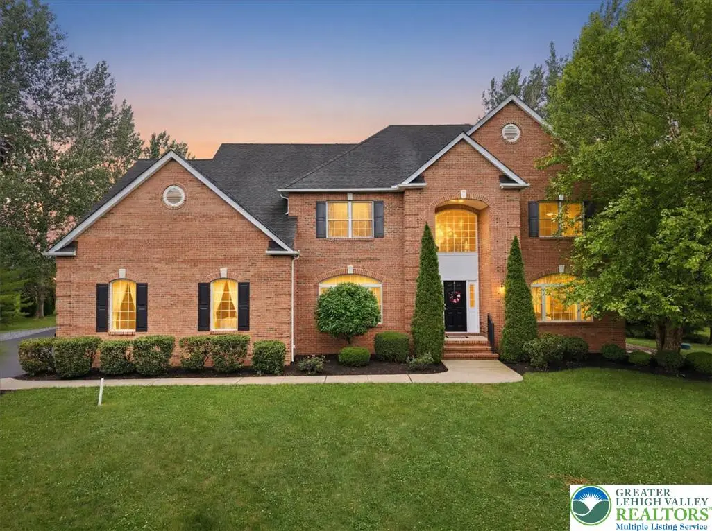 4559 Oakwood Lane, Lower Nazareth, PA 18064 - #1