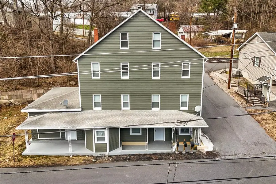 2269 Pennsylvania Avenue, Martins Creek, PA 18013 - #2