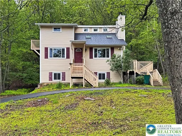 854 Lower Mountain Drive, Chestnuthill Twp, PA 18330
