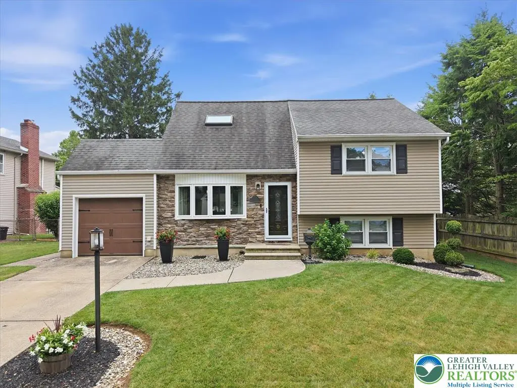 1928 Woodbury Road, Bethlehem, PA 18017 - #1