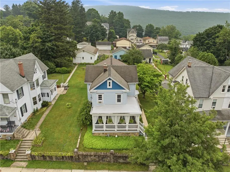 724 North Street, Jim Thorpe, PA 18229 - #3