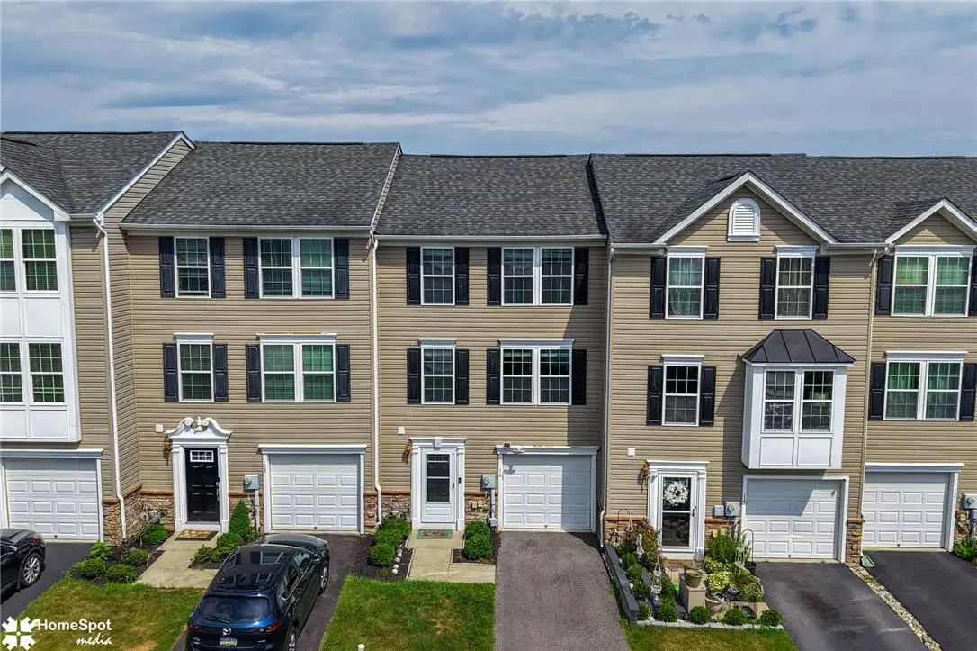 16 Red Rose Lane, Palmer Township, PA 18045 - #1