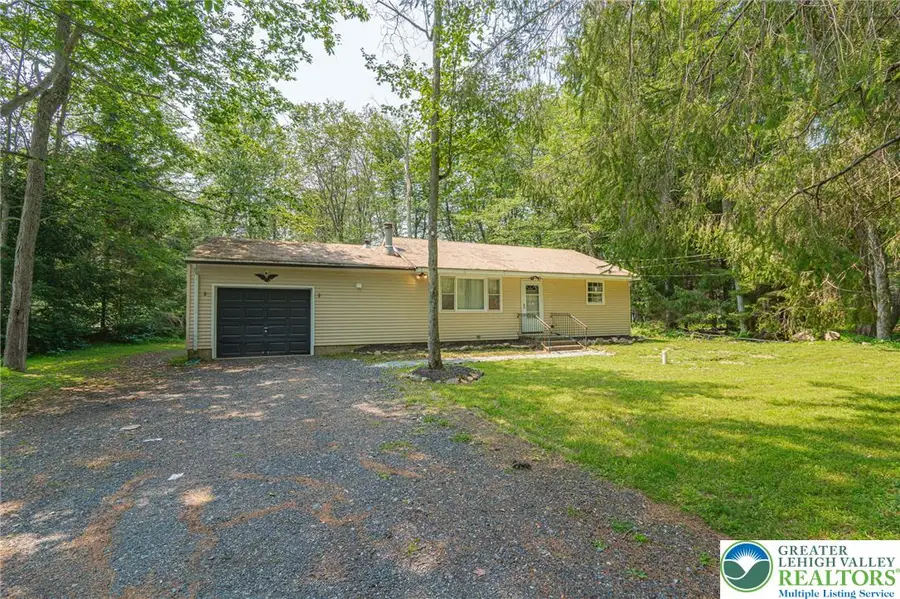 3279 Beech Ridge Drive, Pocono Summit, PA 18346 - #2