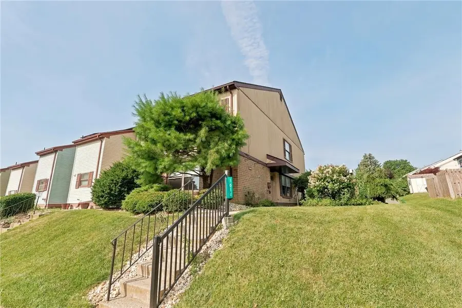1614 Shenandoah Court, South Whitehall, PA 18104 - #2