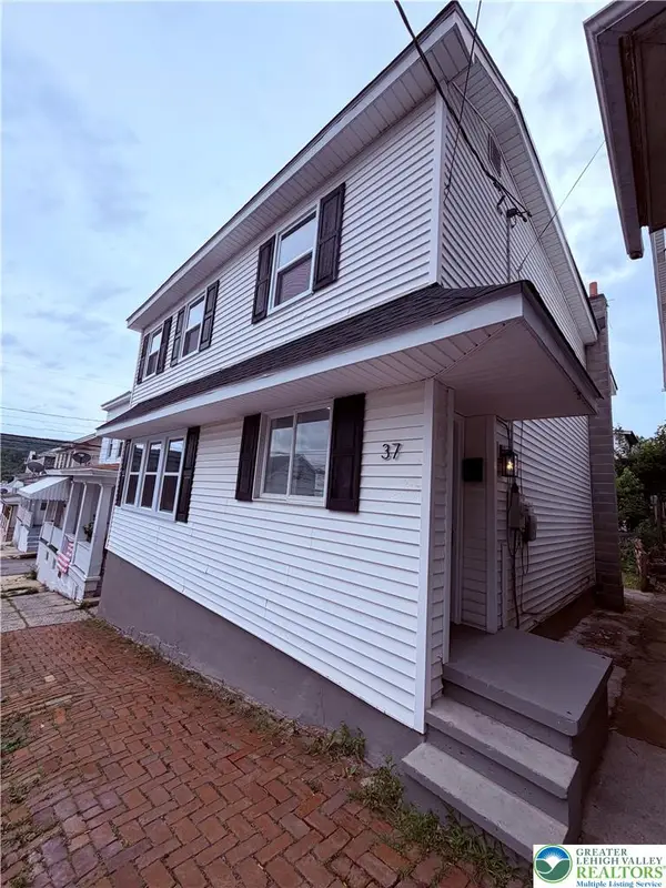 37 Jones, Lansford Boro, PA 18232
