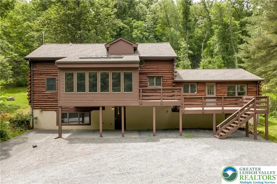 3591 Dogwood Lane, Riegelsville, PA 18077 - #2
