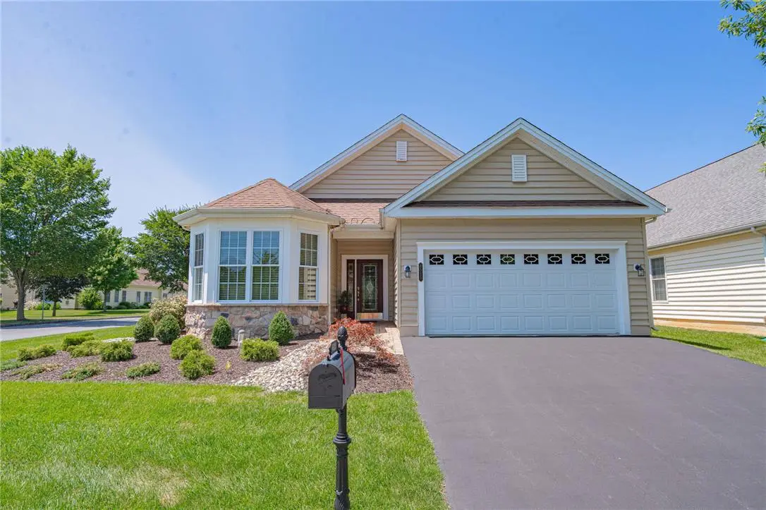 6525 Betsy Ross Circle, Hanover, PA 18017 - #1