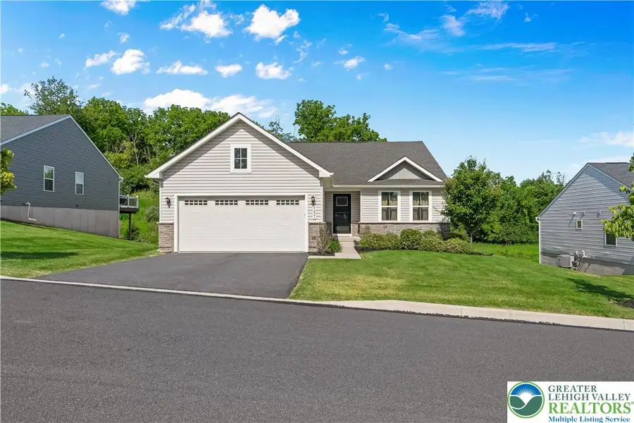 4221 Mimosa Lane, Whitehall, PA 18052 - #2