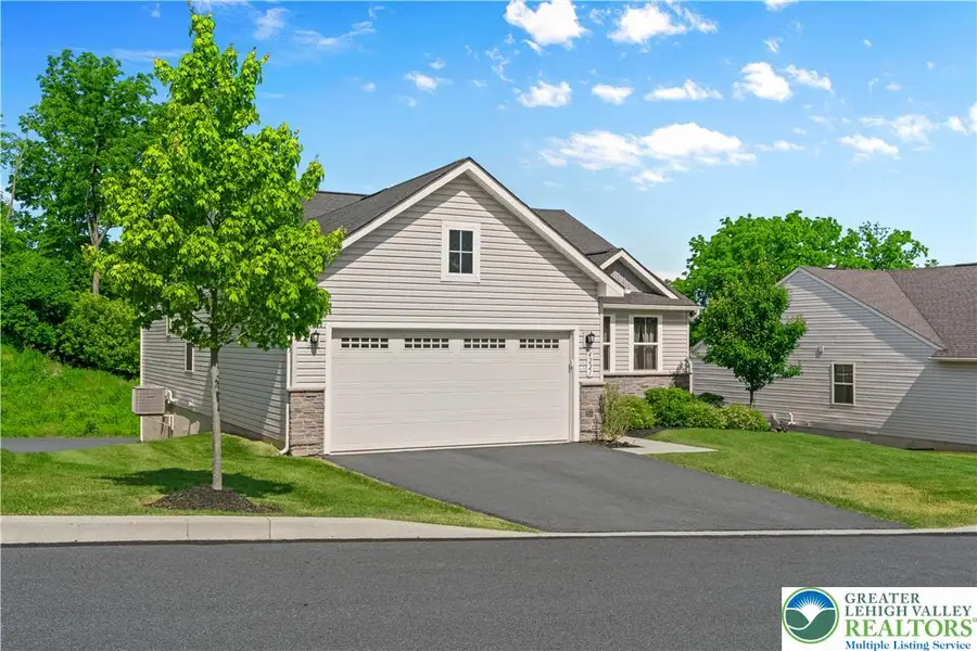 4221 Mimosa Lane, Whitehall, PA 18052 - #3