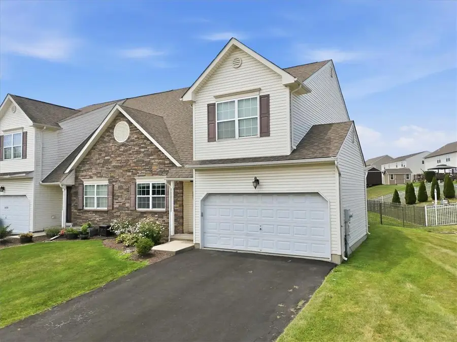 889 Graystone Circle, Allen, PA 18067 - #3