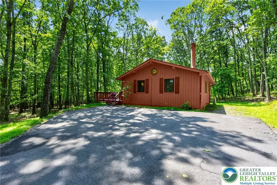 1137 Grand Mesa Drive, Sierra View, PA 18353 - #2