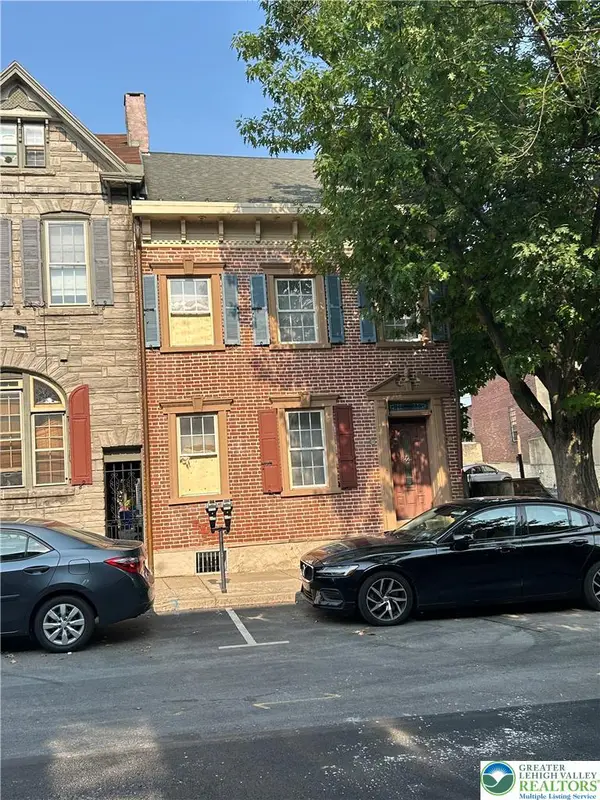 43 S 5th St, Easton, PA 18042