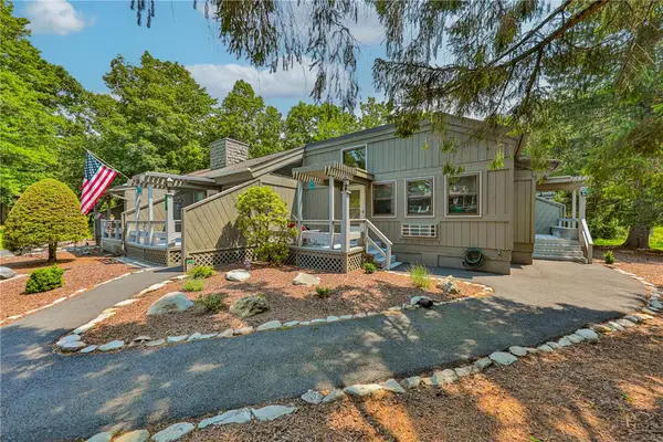 129 Condor Drive #17, Lehman Twp, PA 18371