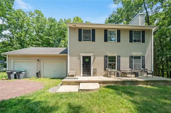 1306 N Rocky Mountain Drive, Chestnuthill Twp, PA 18330