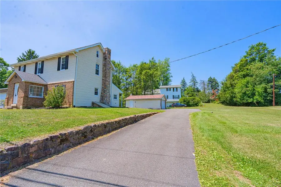 4165 E Texas Road, Wescosville, PA 18103 - #3