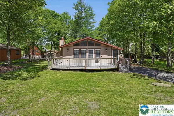 1739 Rolling Hills Drive, Coolbaugh Twp, PA 18466