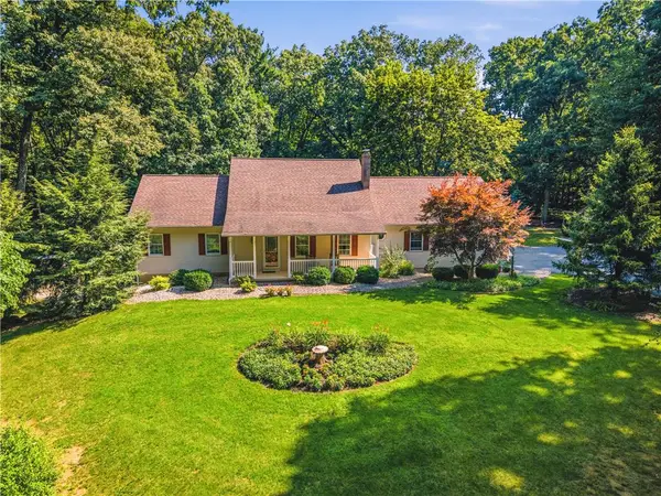492 Arthurs Court, Bushkill Twp, PA 18064
