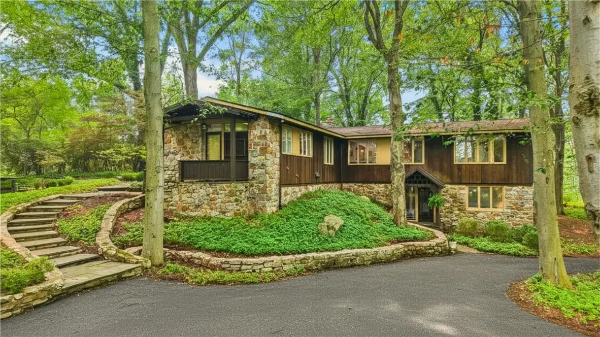 1657 Linden Oaks Lane, Lower Saucon, PA 18015 - #1