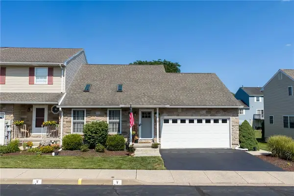 15 Monmouth Court, Easton, PA 18040