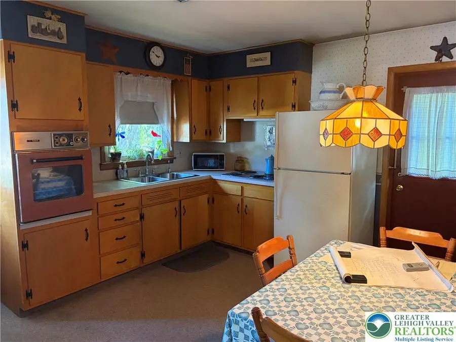 1688 Pleasant View Road, Lower Saucon, PA 18015 - #3