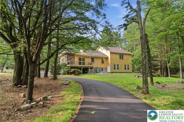 158 Pineknoll Drive, Kidder Twp, PA 18624