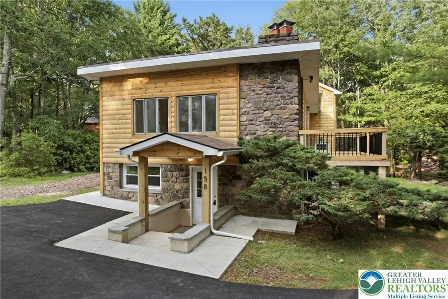 158 Pineknoll Drive, Lake Harmony, PA 18624 - #2