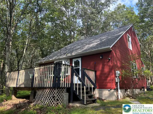 1281 N Rocky Mountain Road, Chestnuthill Twp, PA 18330