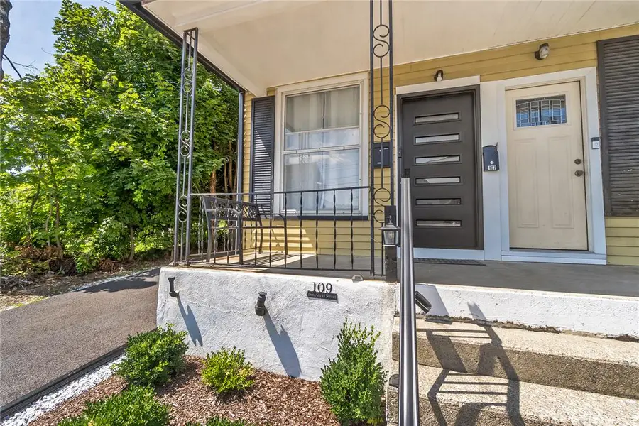 109 Pen Argyl Street, Pen Argyl, PA 18072 - #2