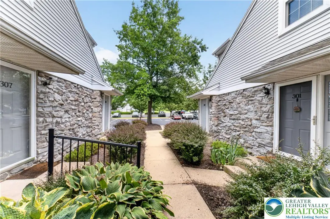 306 Mews Drive, Sellersville, PA 18960 - #1