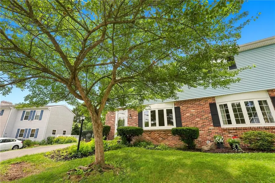 4250 Iroquois Street, Schnecksville, PA 18078 - #2