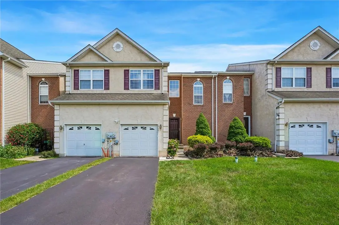 390 Auburn Court, Franconia, PA 18964 - #1