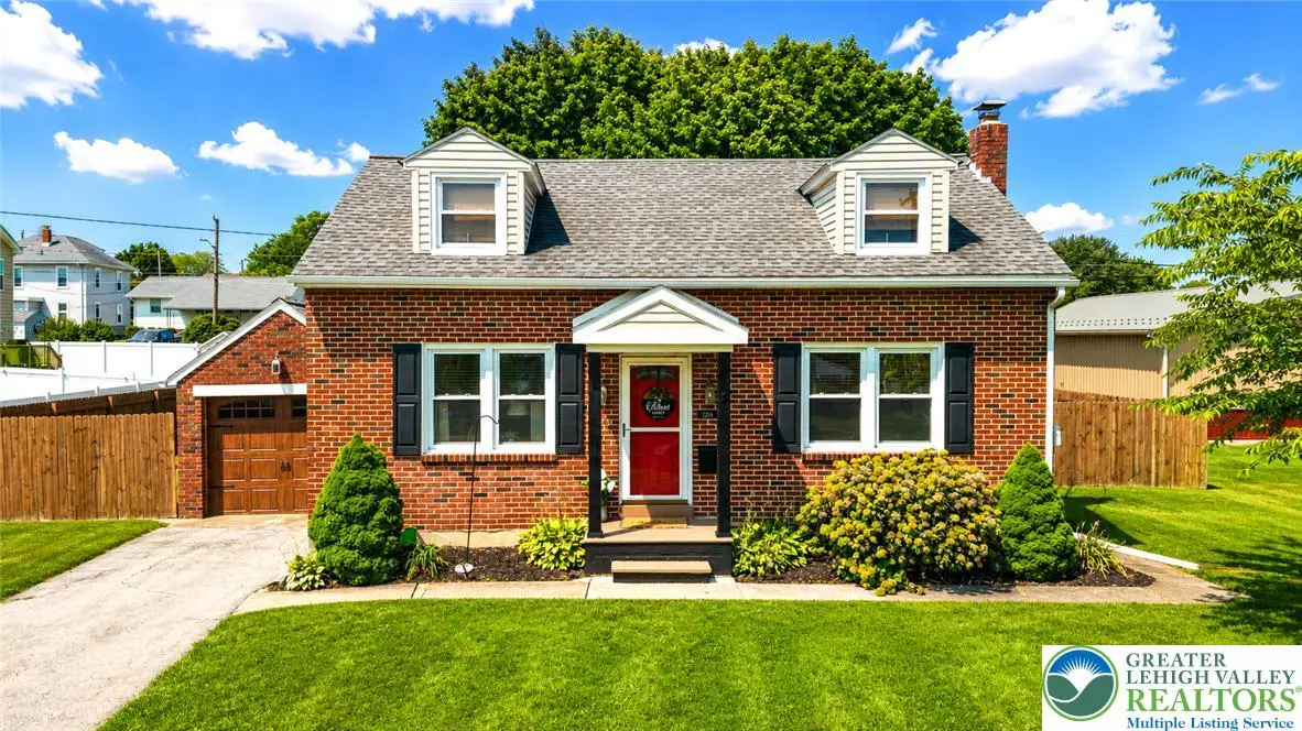 1218 Howertown Road, North Catasauqua, PA 18032 - #1