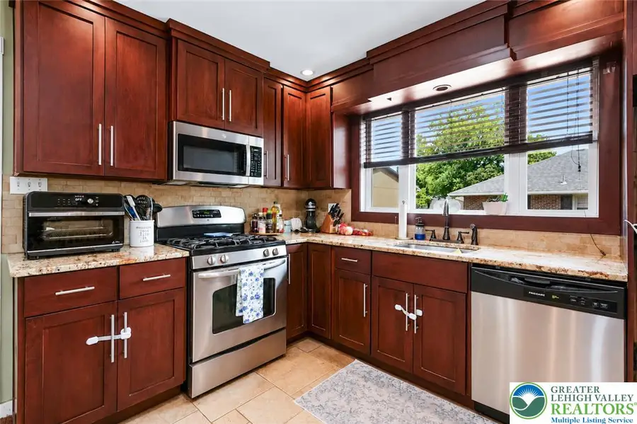 1218 Howertown Road, North Catasauqua, PA 18032 - #3
