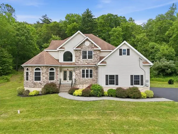 5248 Cherry Valley Road, Hamilton Twp, PA 18353
